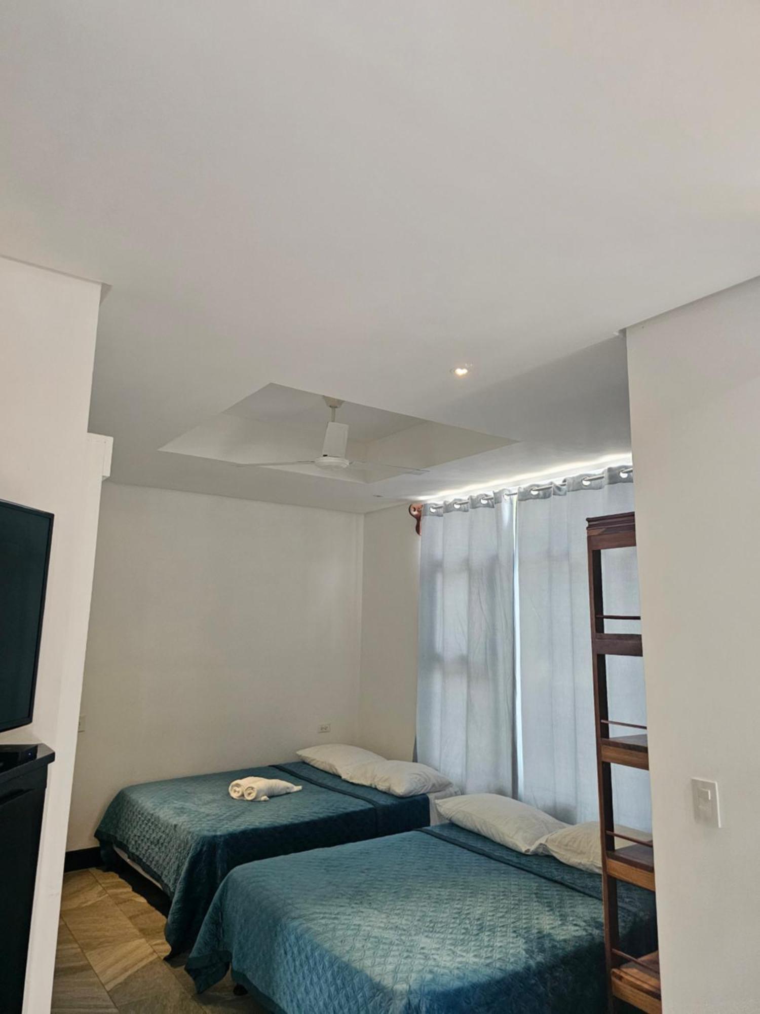 Pura Vida Apartments Кепос Номер фото